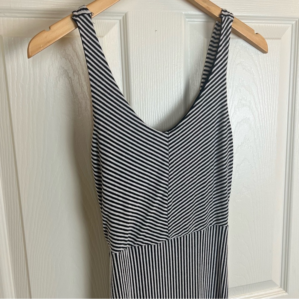 Black and White Striped Maxi Dress - Picture 5 of 16